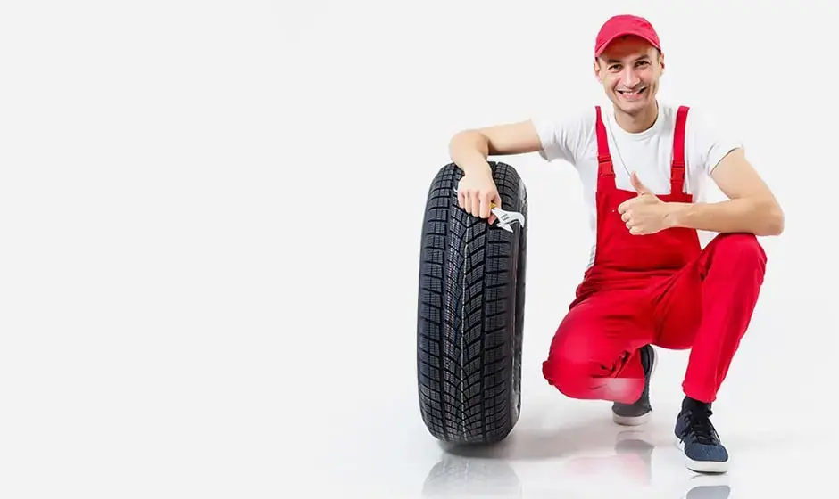 Tyre Shop UAE technician
